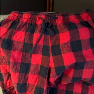Womens Red and Black Buffalo Plaid super comfy Pajama Pants  
Pocket free